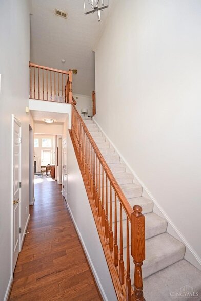 Foto del edificio - 7135 Thorndale Ln