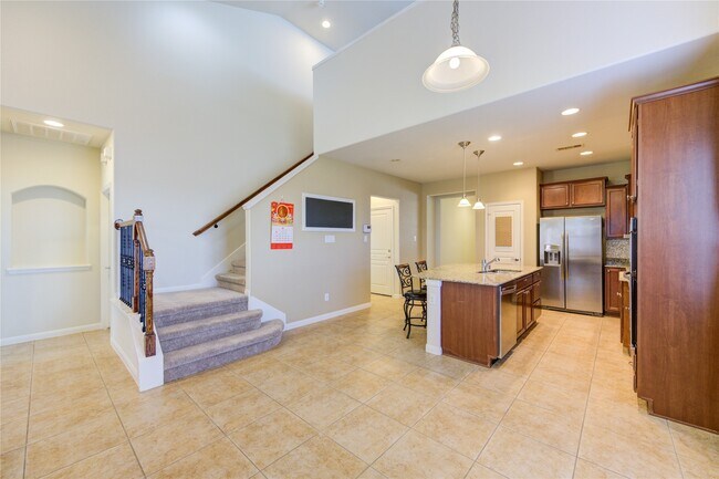 Foto del edificio - 6446 Burgess Heights Ln