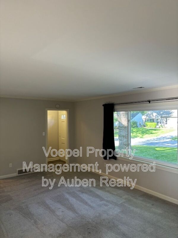 Foto del edificio - 7511 Rainbow Dr