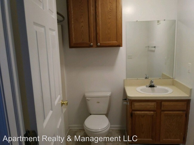 Building Photo - 5689 Cooley Village Dr