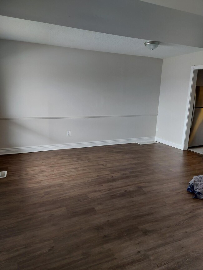 Photo du bâtiment - Spacious 3 bedroom unit