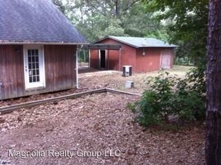 Foto del edificio - 5 br, 3 bath House - 215 Stanley Road