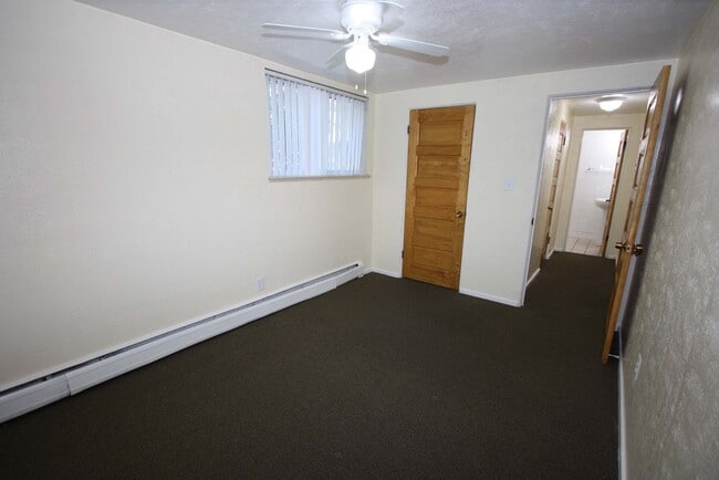 Interior Photo - 2150fran