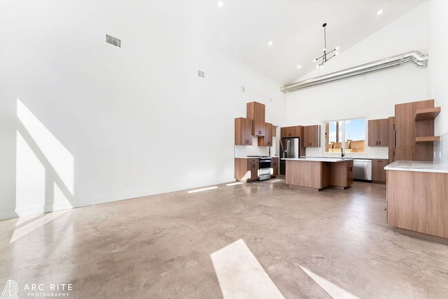 Building Photo - Pre-Leasing Fall of 2026!! Luxury Homes!!