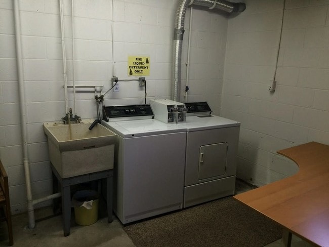 Laundry - 136 Oneida St