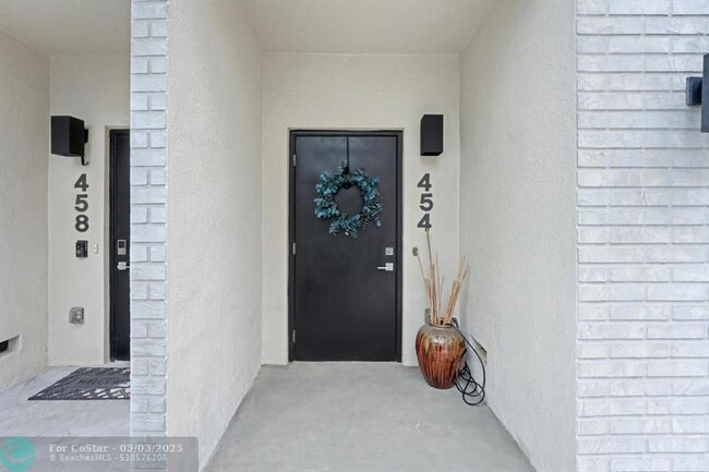 Foto del edificio - 454 SE 1st Cir