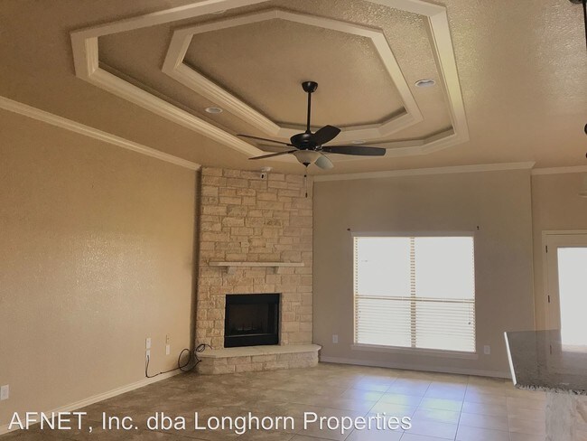 Building Photo - 4 br, 2.5 bath House - 5205 Heredity Lane