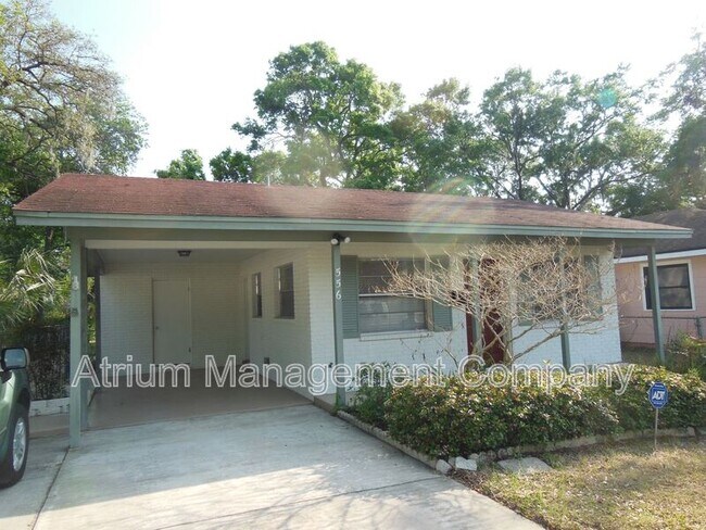 Foto del edificio - 556 Palencia Pl