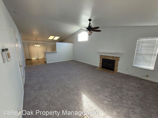 Building Photo - 3 br, 2 bath House - 2218 Heritage Manor D...