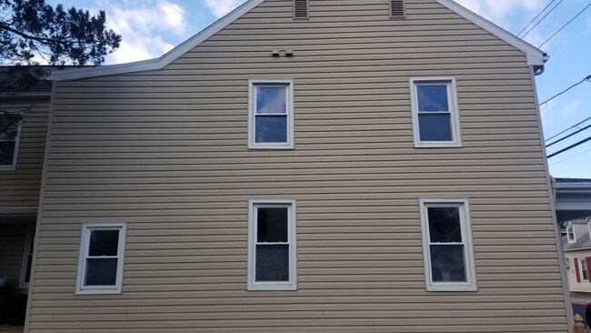 Foto del edificio - 56 S Charlotte St.