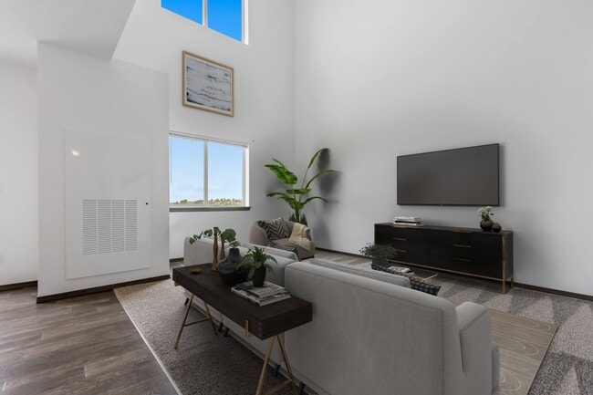 Building Photo - The Overture on Cliff