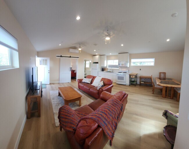 Foto del edificio - 1 Bed 1 bath Brand new home in Los Osos-Al...