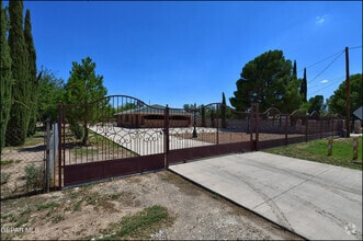 Building Photo - 528 Liahona Dr