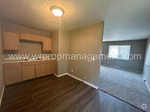 Building Photo - 470-476 2nd St