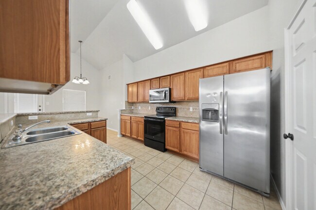 Building Photo - 332 Peanut Dr