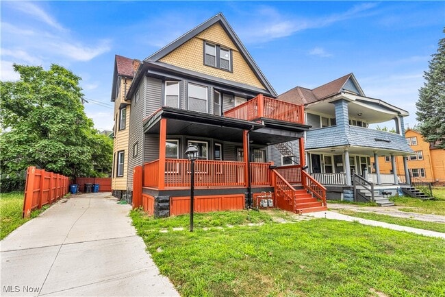 Building Photo - 10222 Parkgate Ave