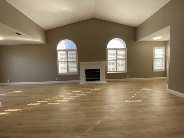 Building Photo - Beautiful Remodeled 3 Bedroom 2 Bathroom
