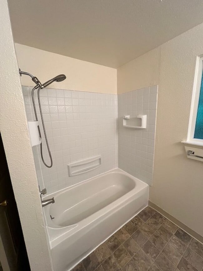 Foto del edificio - South Hill 3 bedroom house