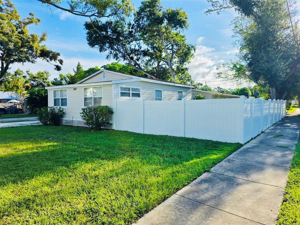 Foto principal - 5001 Rena St