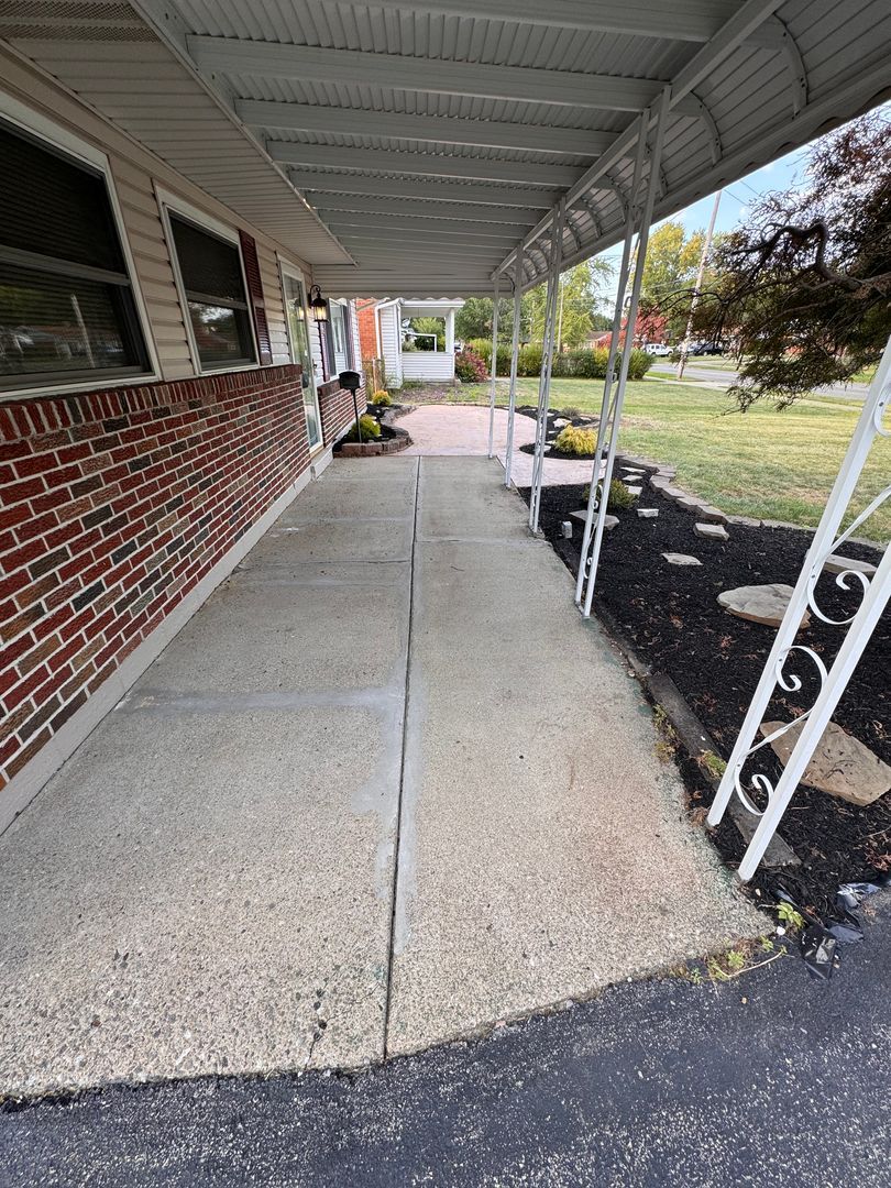 4449 Burkey Rd Youngstown, OH 44515 – photo 2
