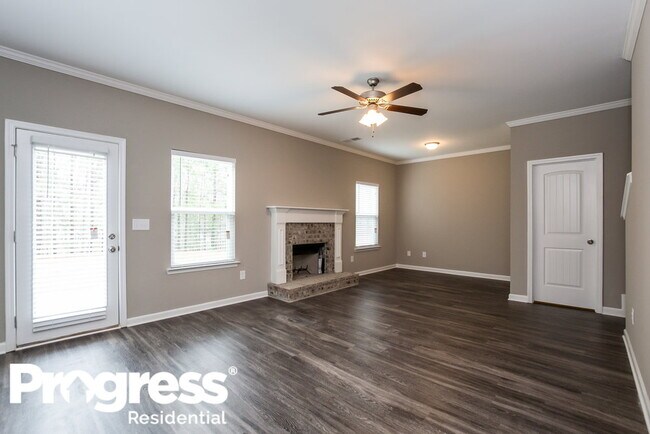 Building Photo - 628 Fieldcrest Dr