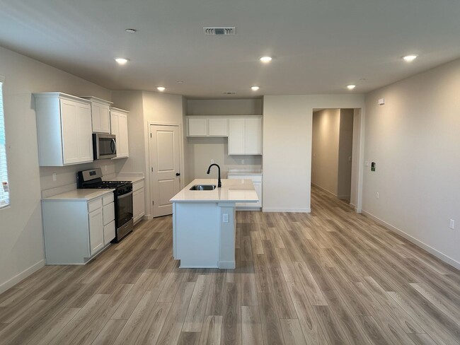 Building Photo - 1798 Justice Ave