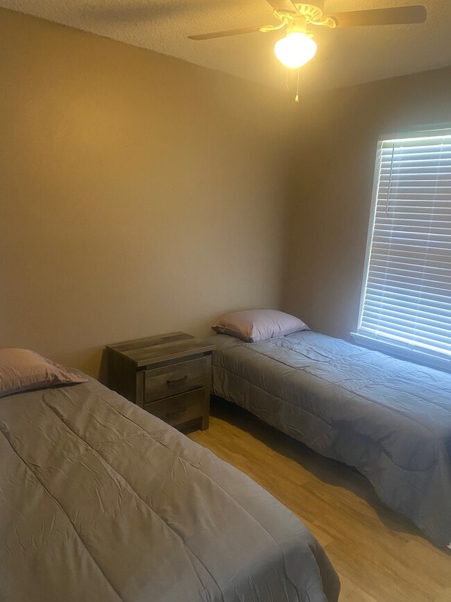 Foto del edificio - 2026 N Roberts Cir