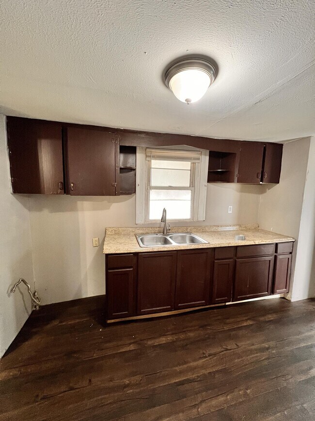 Foto del edificio - 11334 Sussex St