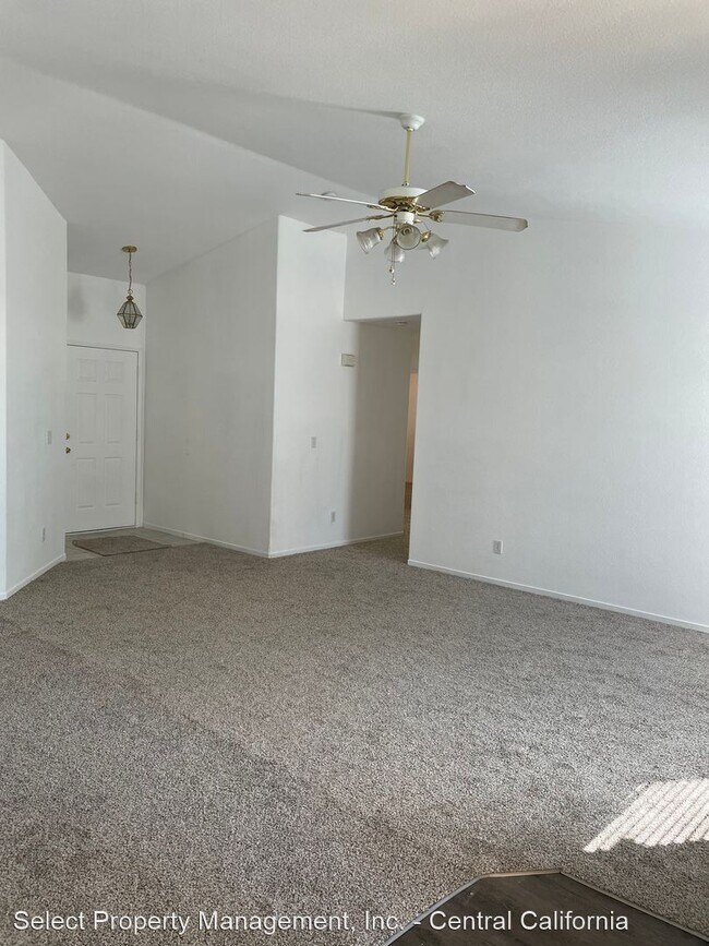 Building Photo - 3 br, 2 bath House - 2721 4th St