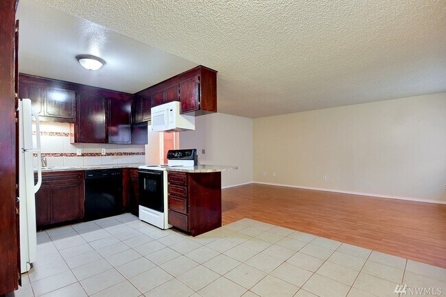 Foto del edificio - 1320-1320 12th Ave NW