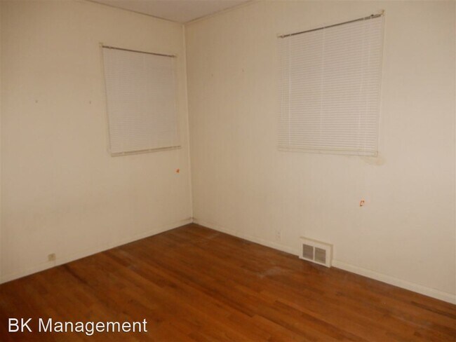 Building Photo - 3 br, 2 bath House - 604 Robinson St