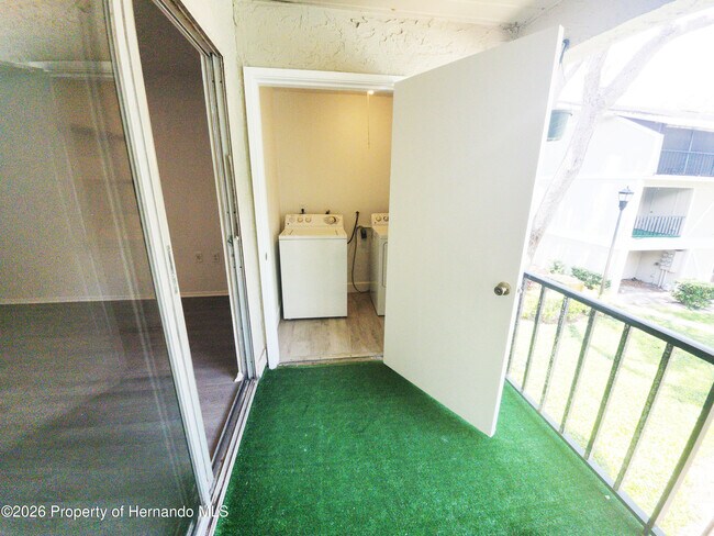 Foto del edificio - 14422 Reuter Strasse Cir