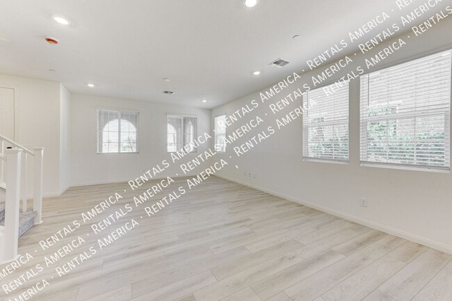 Building Photo - 2491 Rofrano Pl
