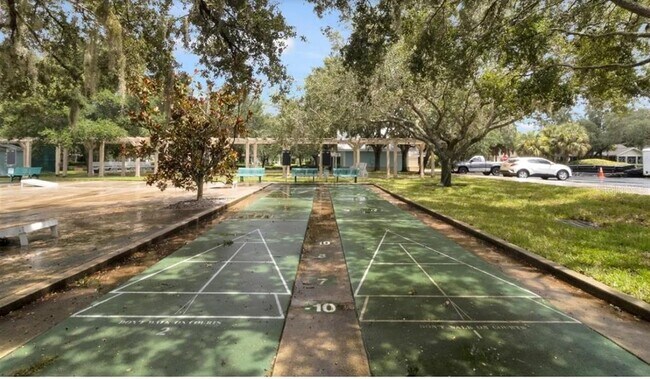 Foto del edificio - 19335 Water Oak Drive