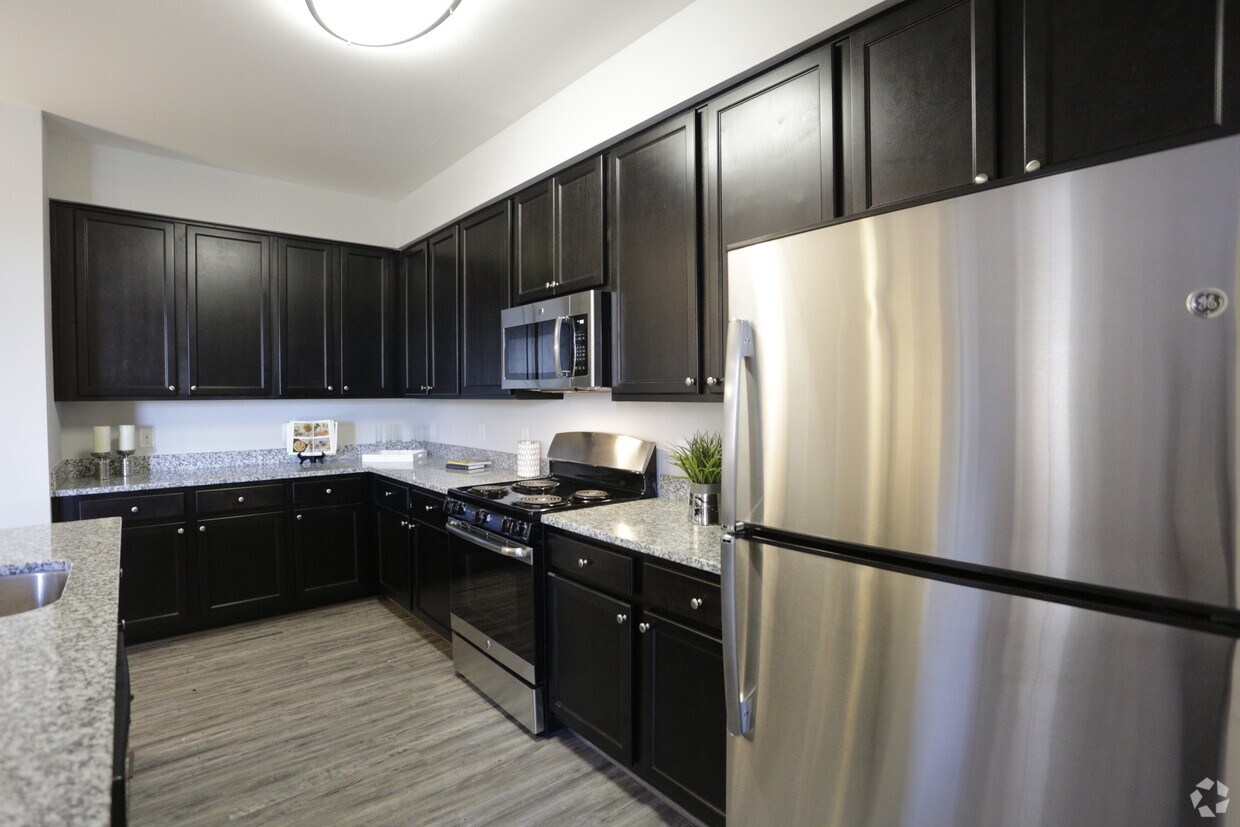 Manassas Station East Apartments in Manassas, VA