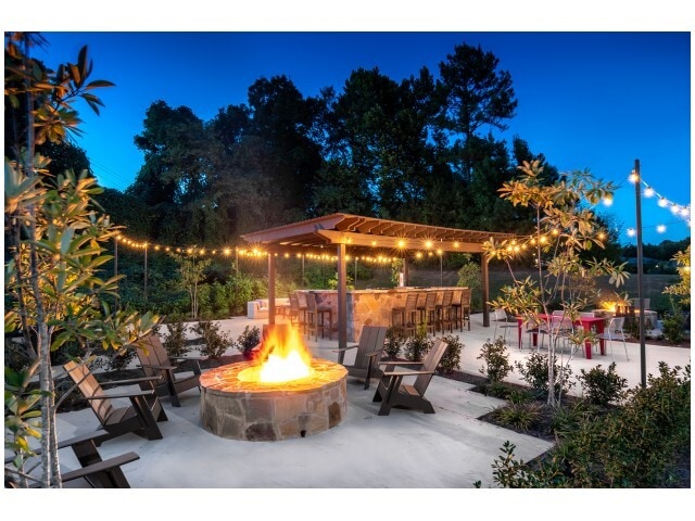 Foto principal - Flatts at South Campus