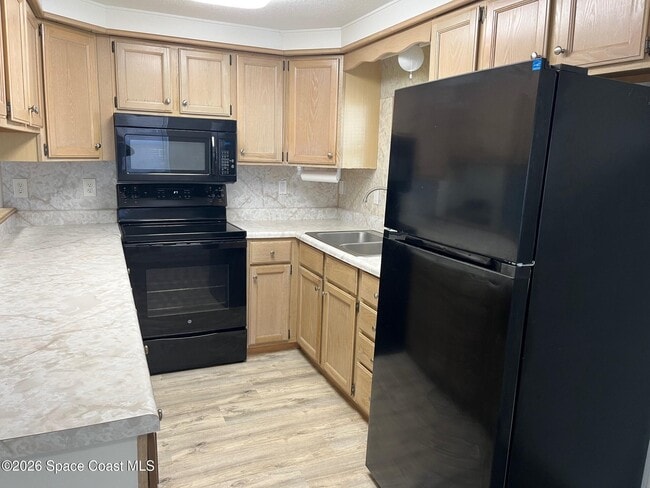 Foto del edificio - 2540 Chatham Way NE