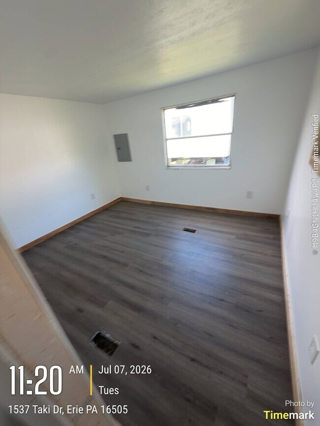 Foto del edificio - 2971 W 12th St
