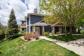 Building Photo - 2421 Owens Ave
