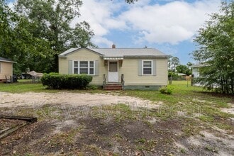 Building Photo - 3211 Alpine Rd