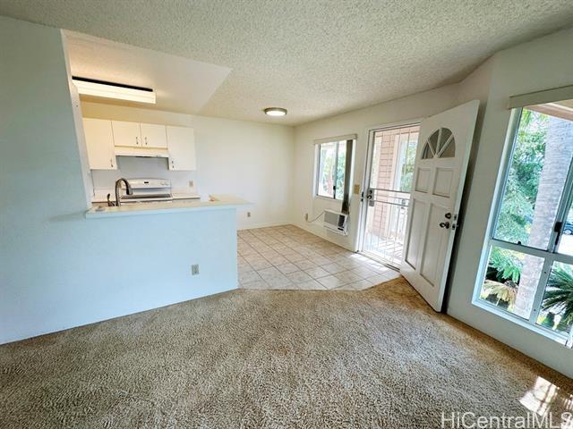 Building Photo - 94-551-551 Lumiaina St