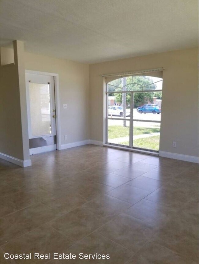 Building Photo - 3 br, 1.5 bath House - 228 SE Prima Vista ...