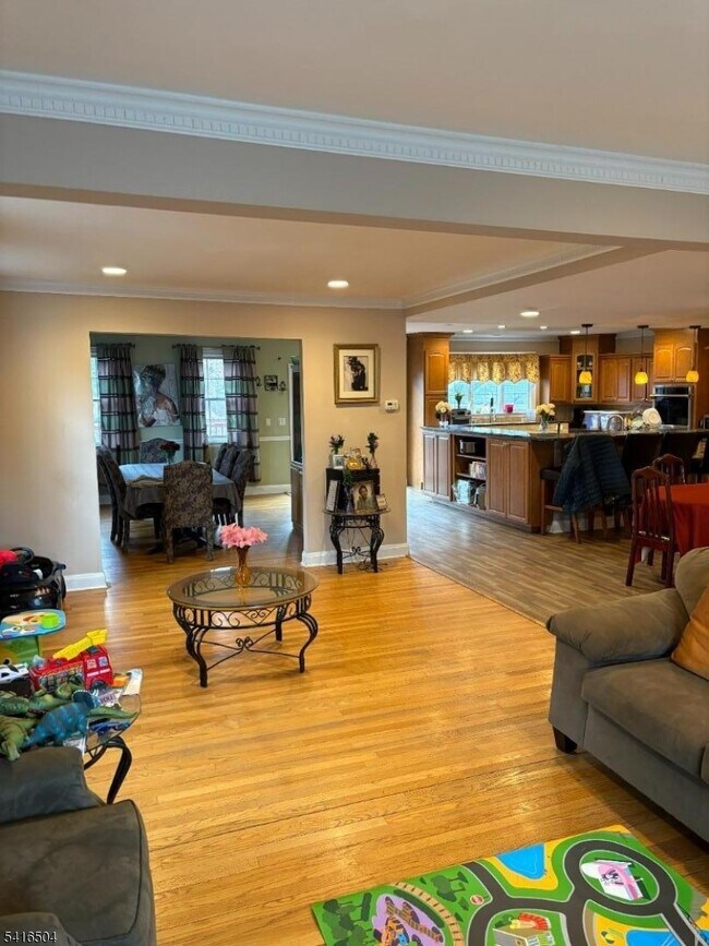 Foto del edificio - 521 Pleasant Valley Way