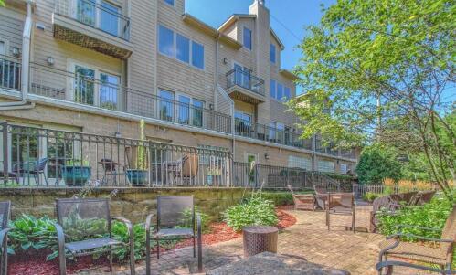 Foto del edificio - 930 W Huron St