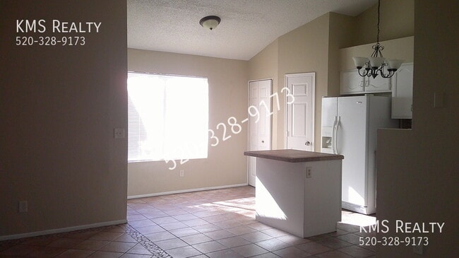 Building Photo - 2967 W Avenida Destino