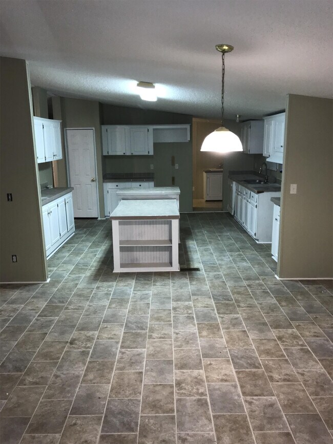 Building Photo - 10558 SC-6