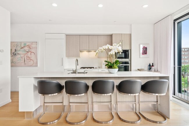 Foto del edificio - 7 E Springfield St