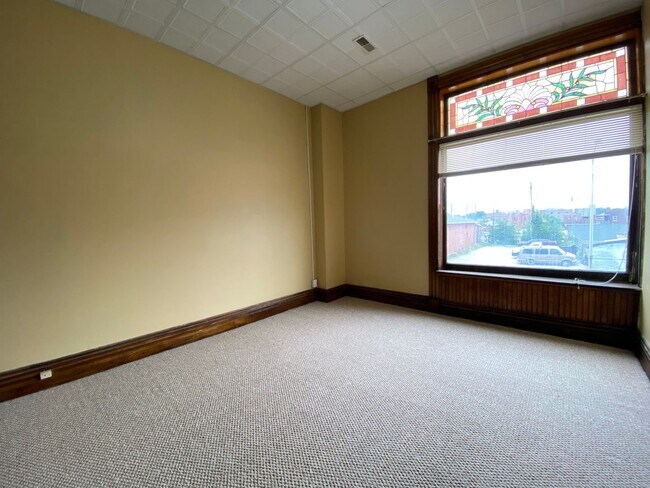 Foto del edificio - 109 N 8th St