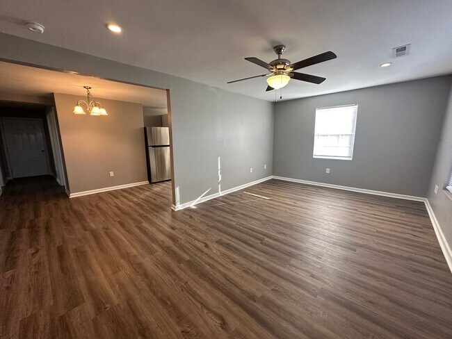 Foto del edificio - 800 Tennessee Nursery RD NW