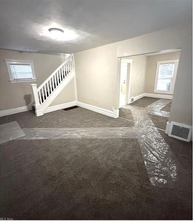 Foto del edificio - 3 Bedroom with Massive Primary Suite and Flexible Bonus Space